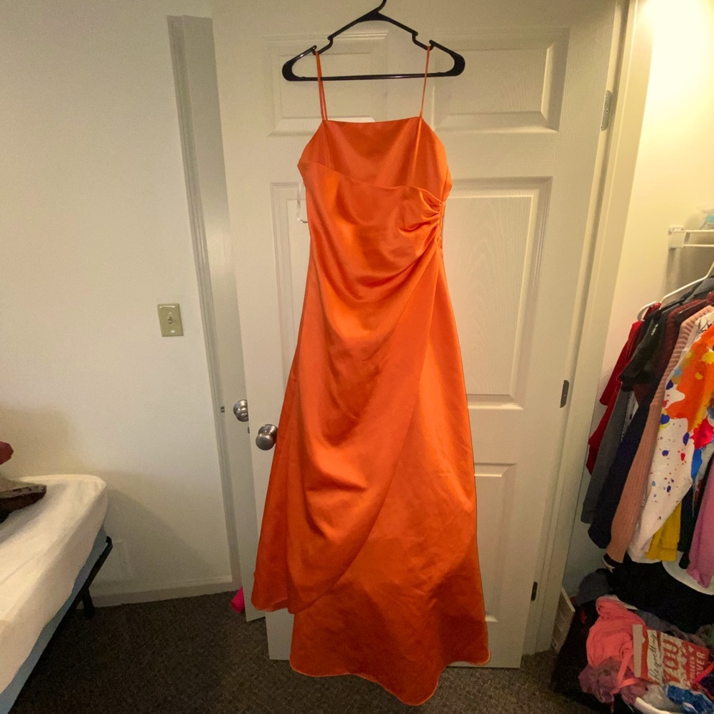 Size 18 David’s bridal can be worn as a prom dress